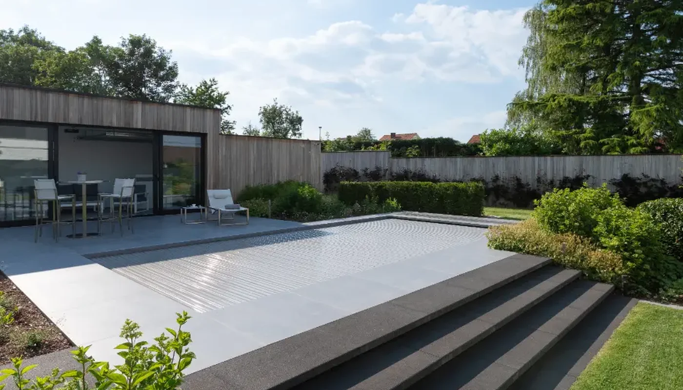 0039 LP 9 Pearl Grey LPW Pools 17